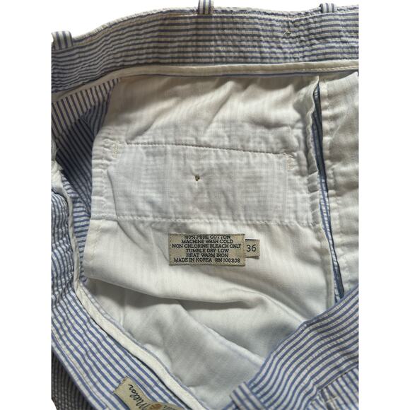 Peter Millar | Mens Blue & White Seersucker Shorts with Front Pleats 8" Inseam - Picture 7 of 9